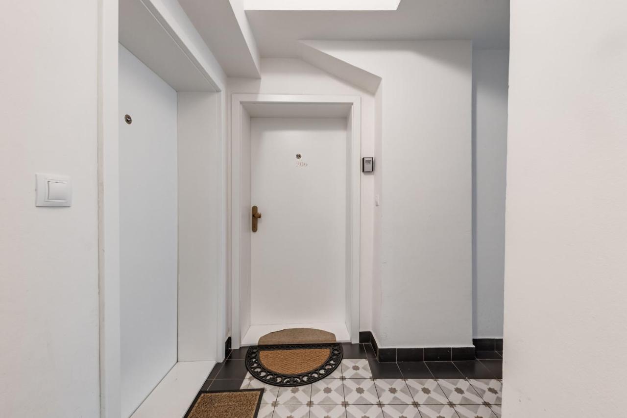 Apartmán With The Lions Praha